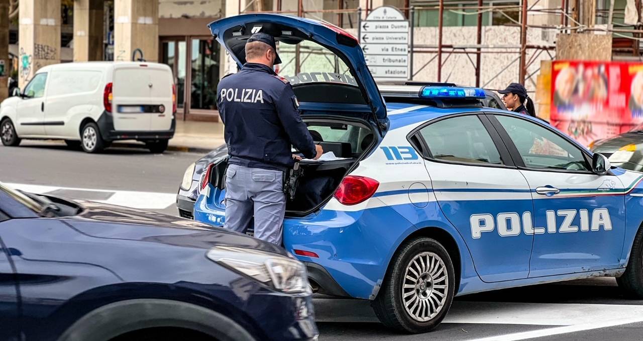 21ENNE-DENUNCIATO-DALLA-POLIZIA-DI-STATO-PER-RICETTAZIONE.jpg