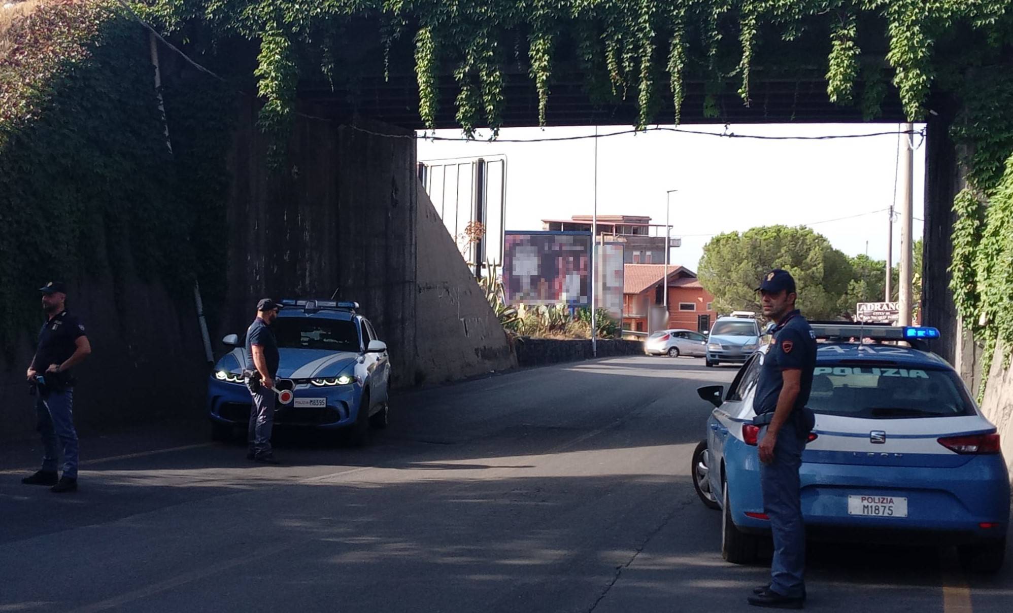 BECCATI-A-GUIDARE-SENZA-PATENTE-DUE-GIOVANI-DI-ADRANO-DENUNCIATI-DALLA-POLIZIA-DI-STATO.jpg