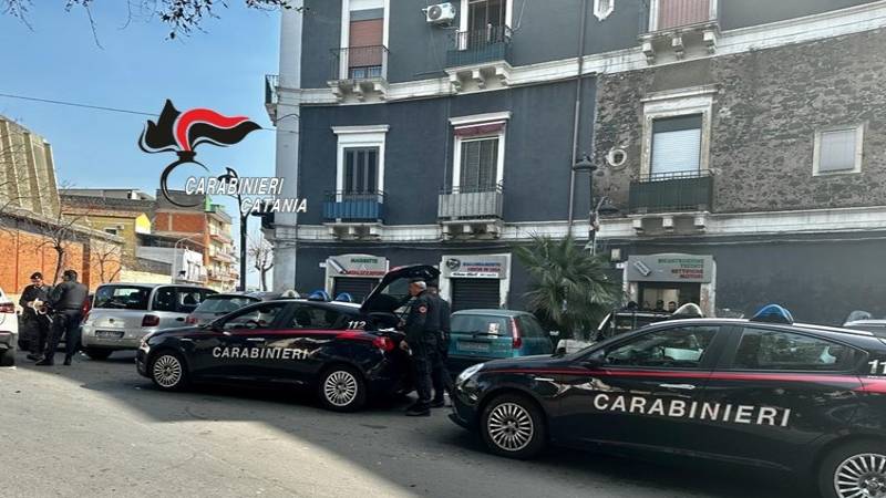 CARABINIERI-3.jpg