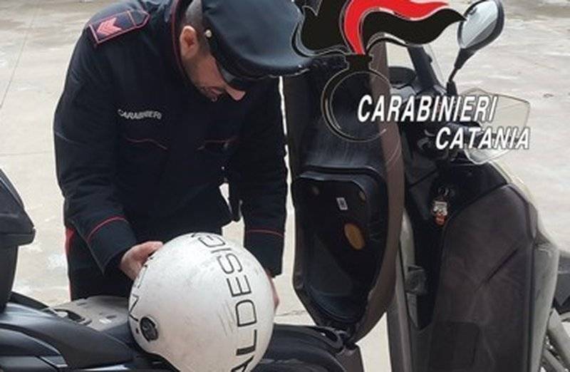 CARABINIERI-4.jpg