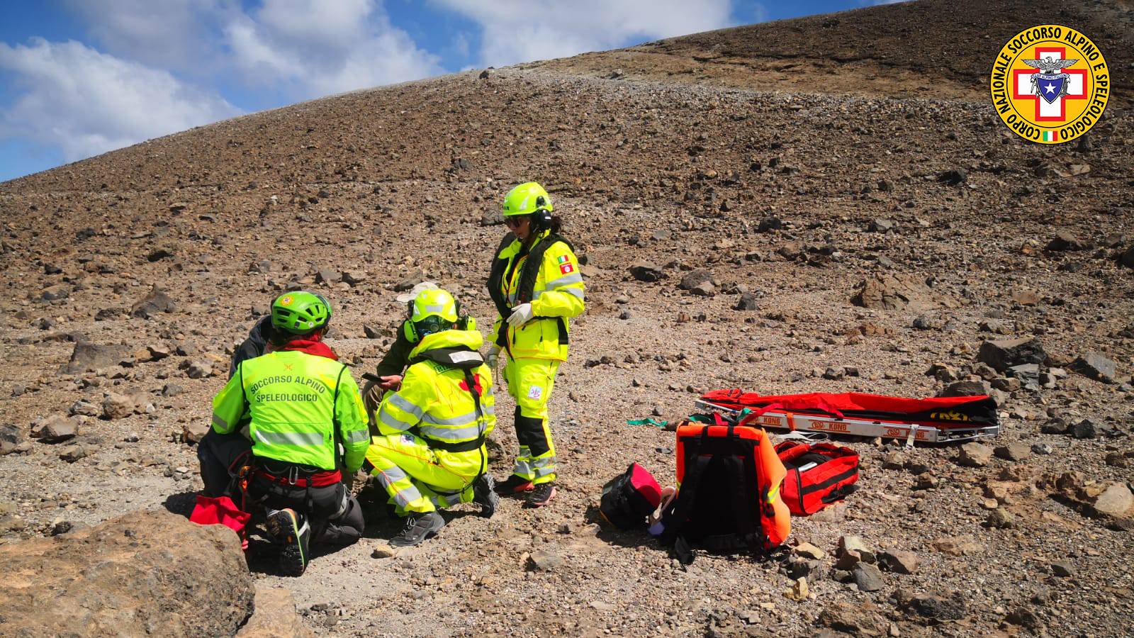 CNSAS-SICILIA-SOCCORSO-VULCANO-2.jpg