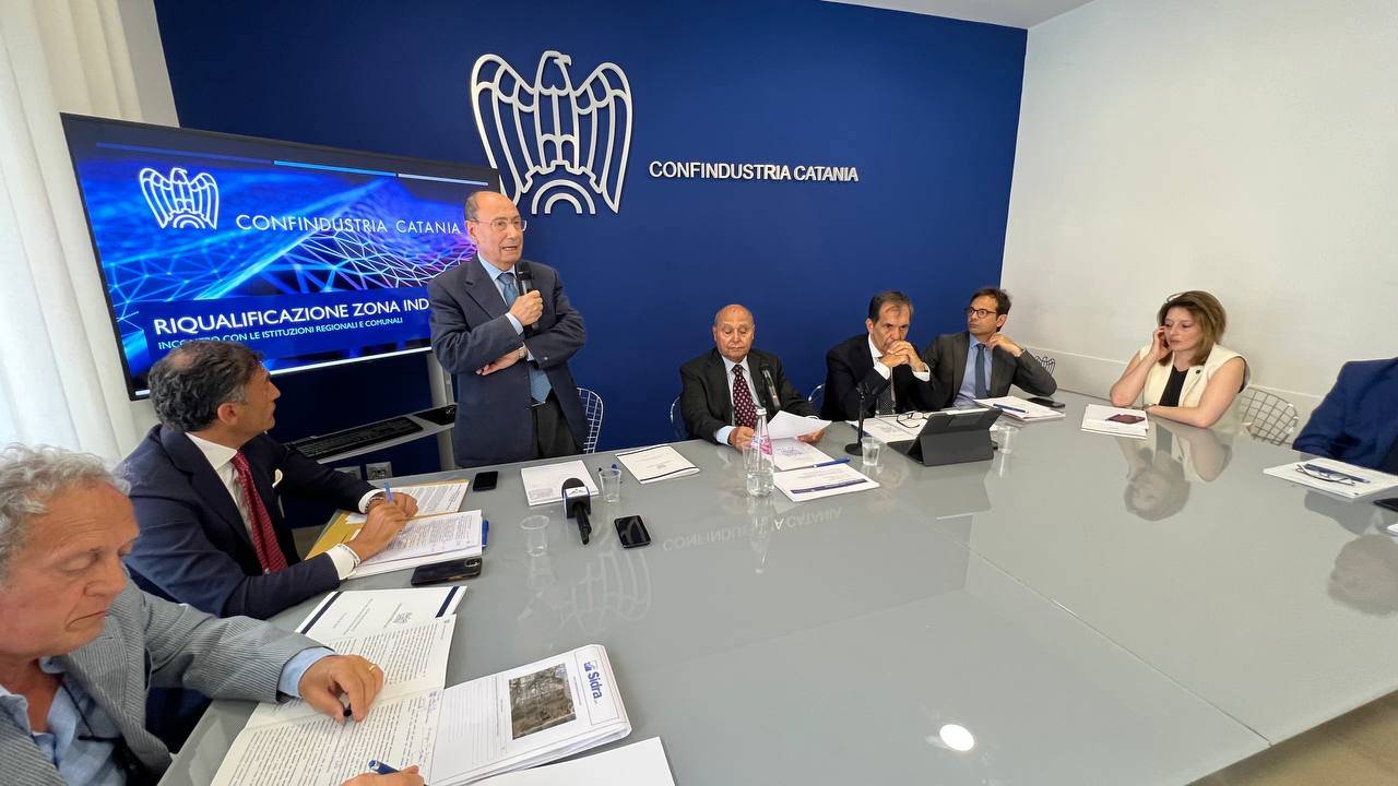 Confindustria-Catania-renato-Schifani.jpg