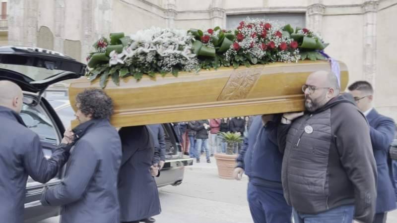 FUNERALI-RACALMUTO.jpg