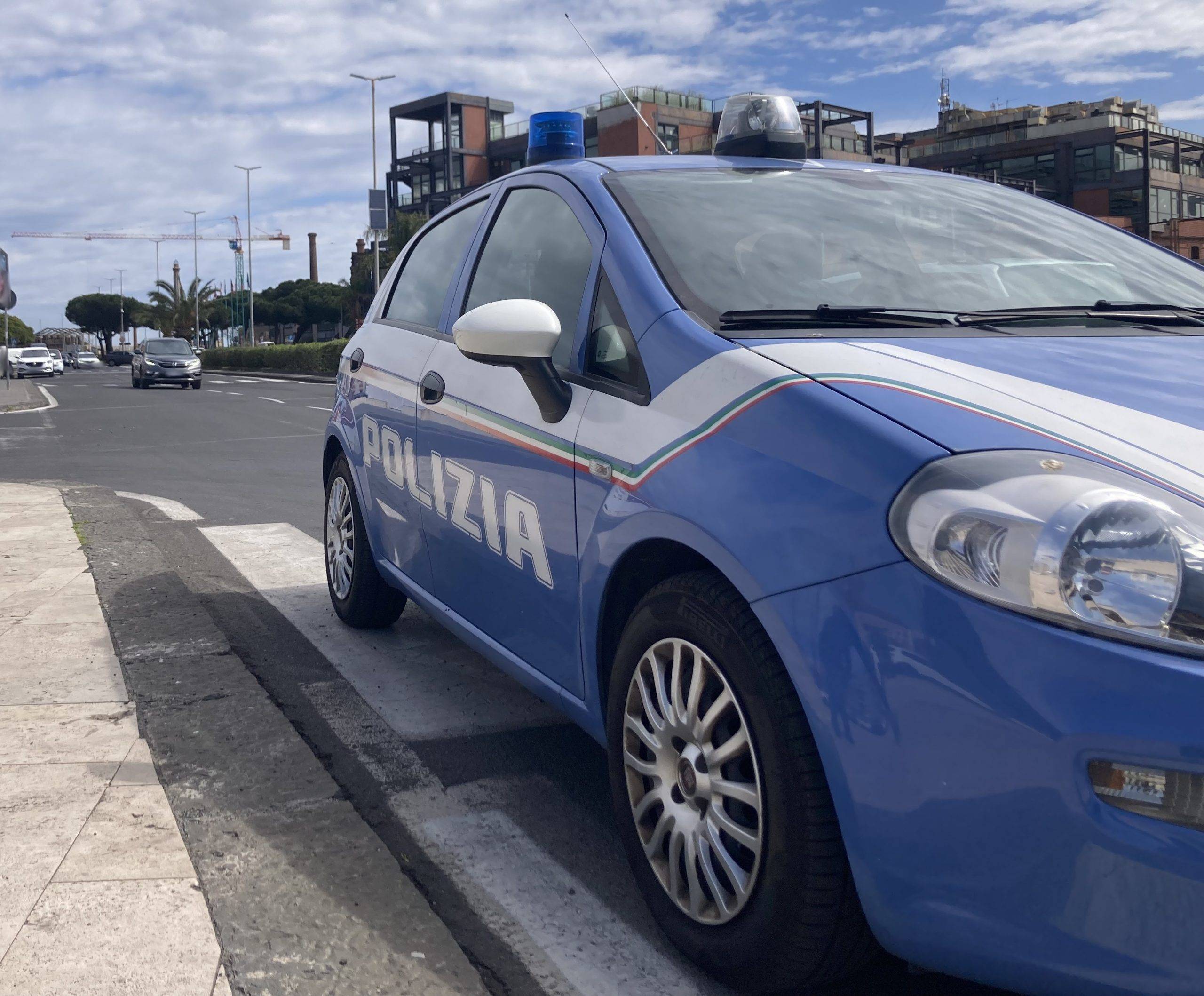 PREGIUDICATO-17ENNE-ALLA-GUIDA-DI-UN-AUTO-DENUNCIATO-PER-PORTO-ABUSIVO-DI-ARMI-OD-OGGETTI-ATTI-AD-OFFENDERE-scaled.jpg