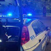 SPACCIATORE-CON-DROGA-IN-AUTO-FUGGE-AL-CONTROLLO-INSEGUITO-E-ARRESTATO-DALLA-POLIZIA-DI-STATO.jpg