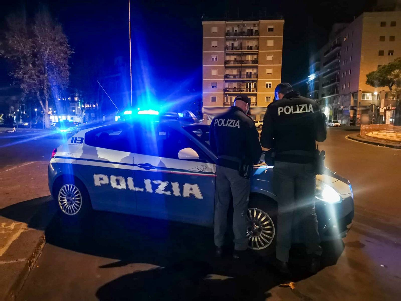 TENTA-DI-FUGGIRE-AD-UN-CONTROLLO.-16ENNE-BLOCCATO-E-ARRESTATO-DALLA-POLIZIA-DI-STATO-ERA-DESTINATARIO-DI-UNA-MISURA-CAUTELARE.jpg