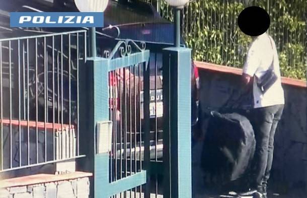 Trasportano-60-kg-di-marijuana-due-uomini-arrestati-dalla-Polizia-di-Stato-bis-1.jpg