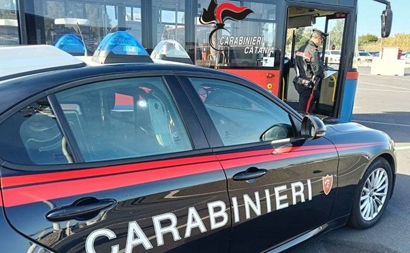 carabinieri-autobus.jpg