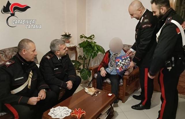 carabinieri-catania-anziana.jpg