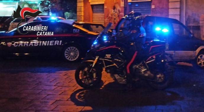 carabinieri-catania-notte.jpg