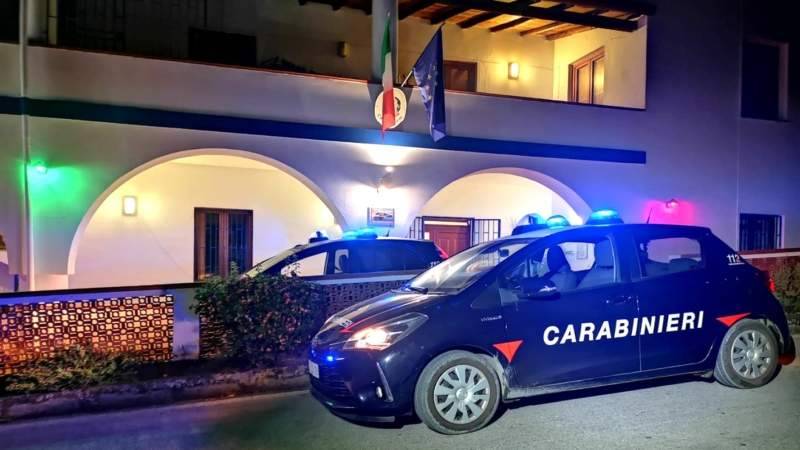 carabinieri-vulcano.jpg