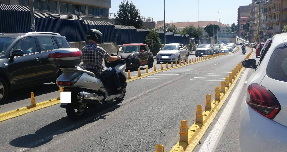 paolo-ferrara-III-municipio-traffico-via-milo-e-brt-occupate-dagli-scooter.jpg