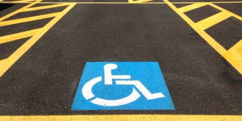 parcheggio-disabili.jpg