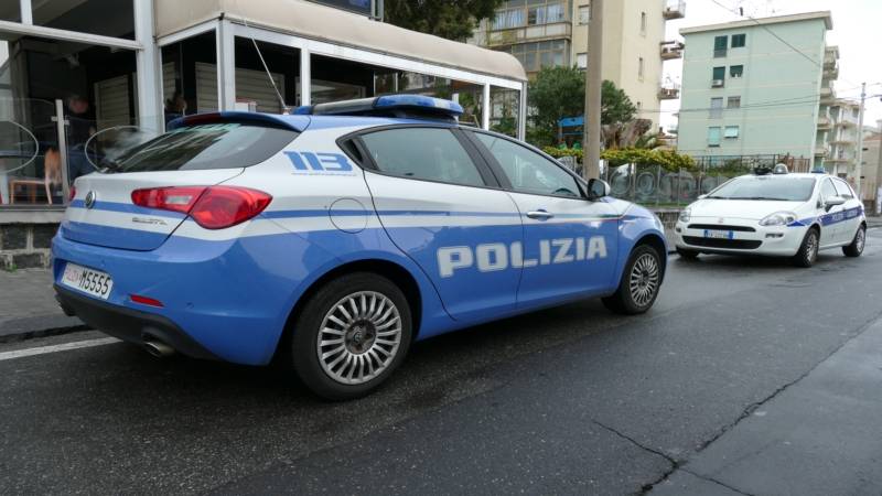 polizia-acireale.jpg