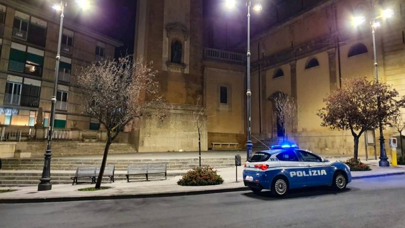 polizia-caltagirone.jpg