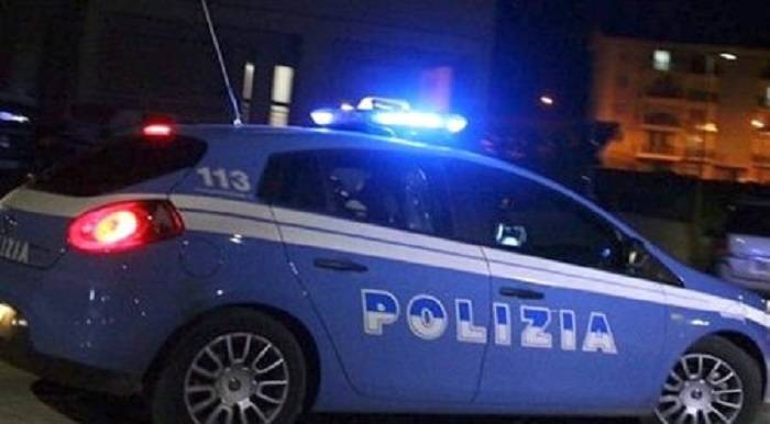 polizia-volante-notte-700x386-1.jpg