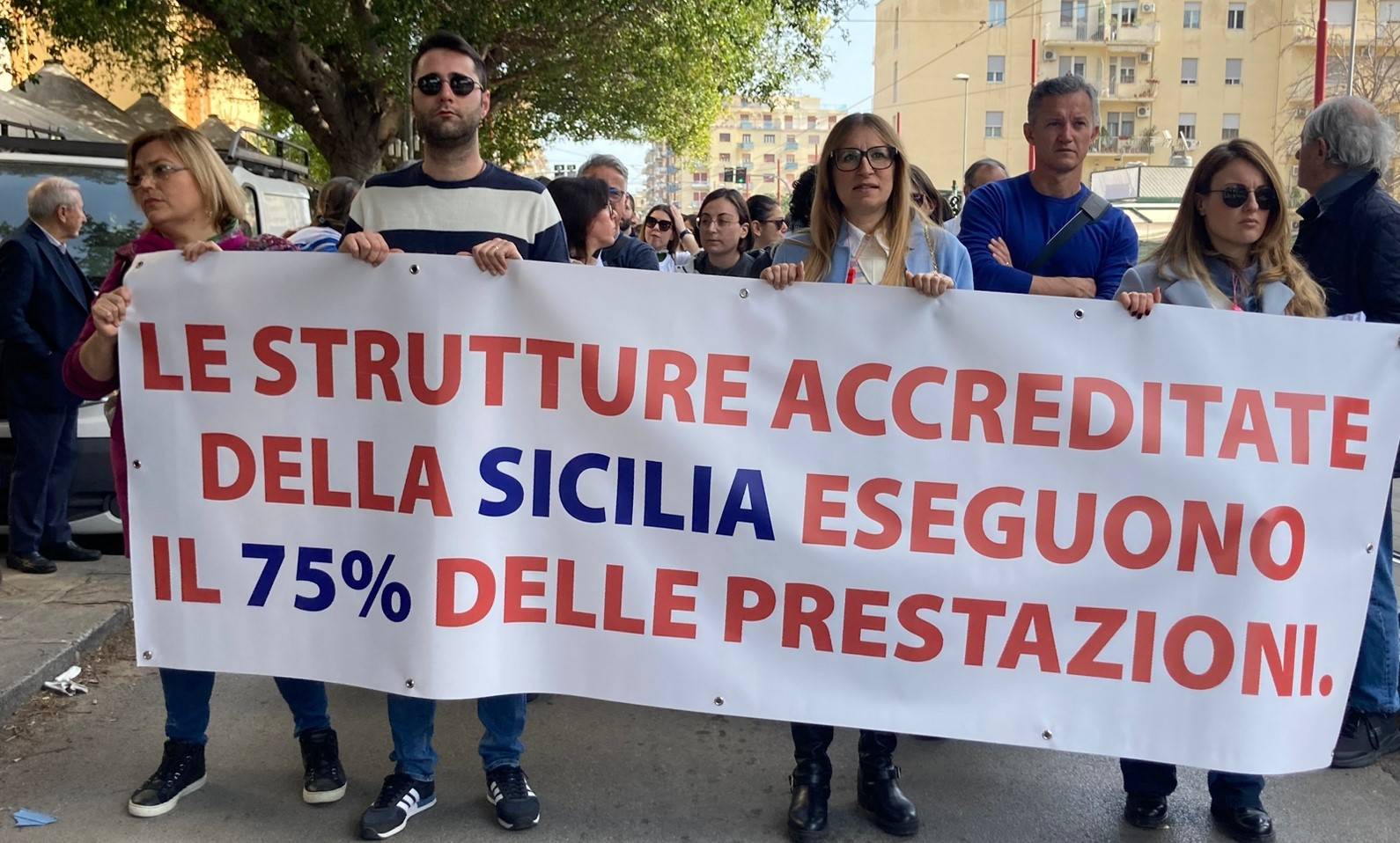 sciopero-sanita-corteo-a-Palermo.jpg