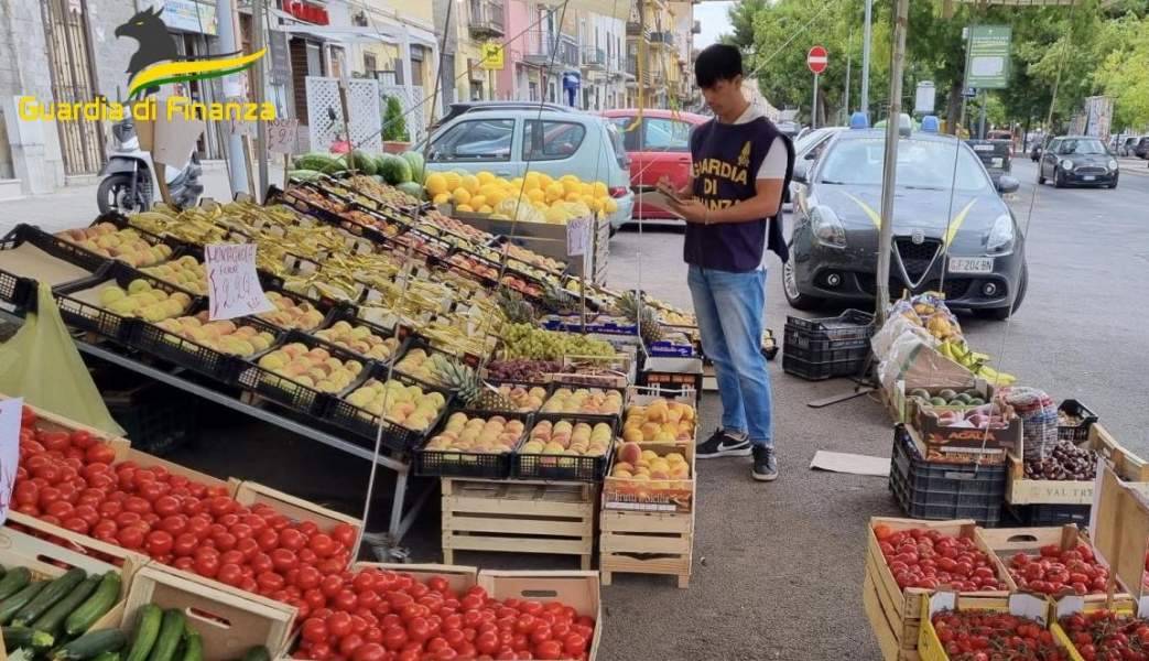 sequestro-di-frutta-guardia-di-finanza.jpg